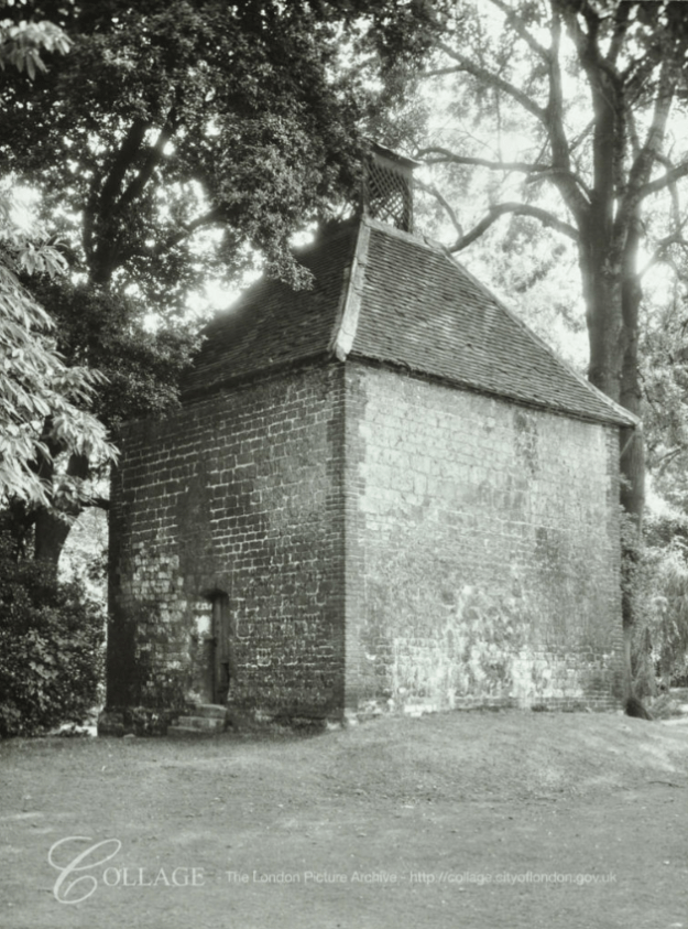 alt='Image courtesy of Collage - The London Picture Library - http://collage.cityoflondon.gov.uk'